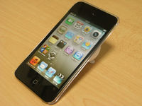 iPod touch 4G とegg shell