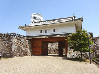 甲府城山手御門