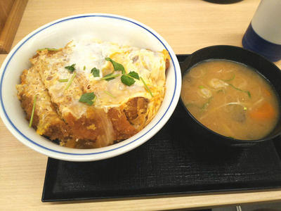 カツ丼(竹)と豚汁小