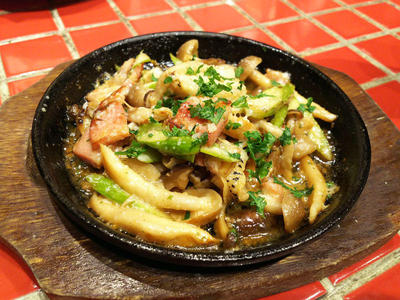 つぶ貝とアスパラのバタープランチャ