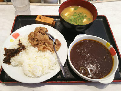 カレーギュウと豚汁