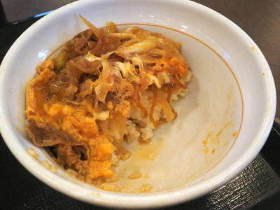 牛とじ丼 残り半分