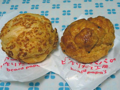 大学いもシューとチョコチップバニラシュー