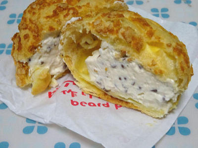 チョコチップバニラシュー