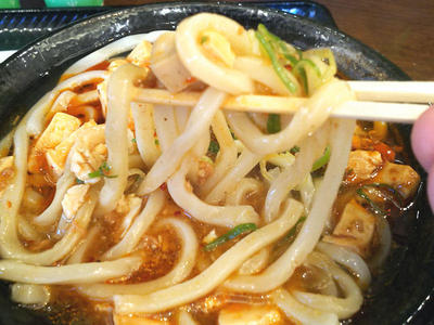 麻婆あんかけうどん 麺上げ
