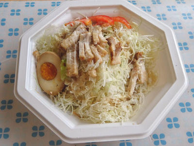 たっぷりキャベツの中華サラダ