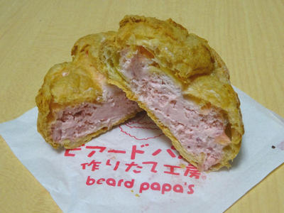 贅沢いちごシュー カット