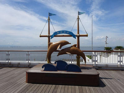 海ほたる イルカ