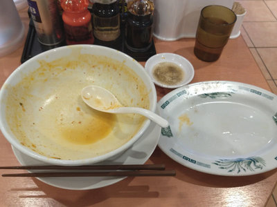 チゲ味噌ラーメン 餃子セット 完食