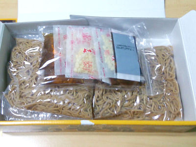 石巻焼きそば 箱の中