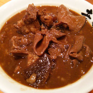 ホルモンもつ煮込み