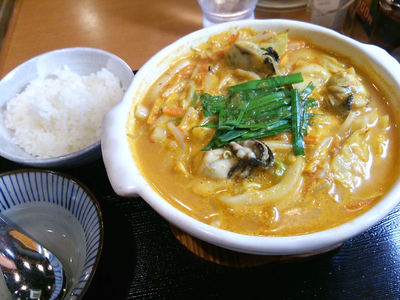 旨辛仕込み牡蠣カレーうどんとご飯