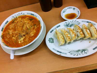 味噌チゲラーメン 餃子セット