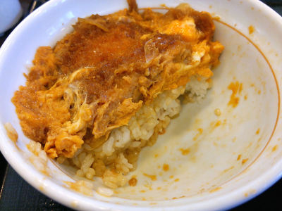 カツ丼 残り半分