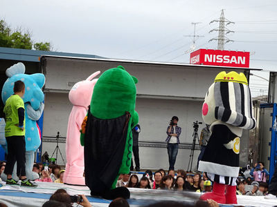 再び登場 ゴーヤ先生とイーサキング