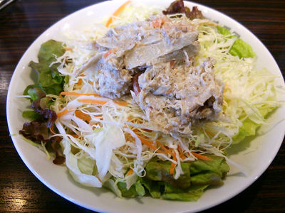 蒸し鶏金ごまごぼうサラダ