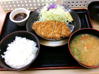 味噌ロースカツ定食