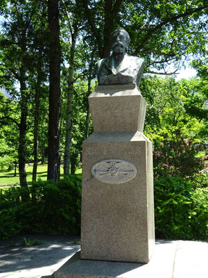 クラーク博士銅像