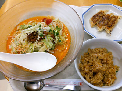 冷やしちゃんぽんと餃子、チャーハンセット