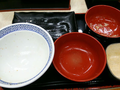 麦とろ牛皿定食 完食