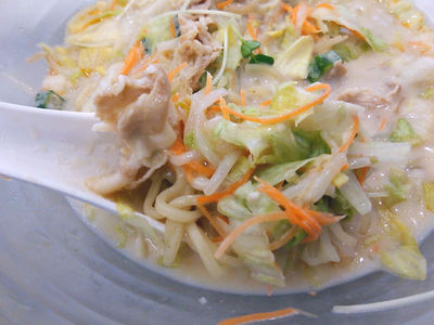 冷やしちゃんぽんにドレッシング