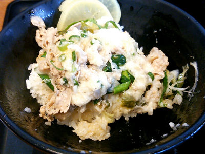 塩すた丼残り半分