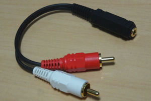 ヘッドフォンジャック変換プラグ