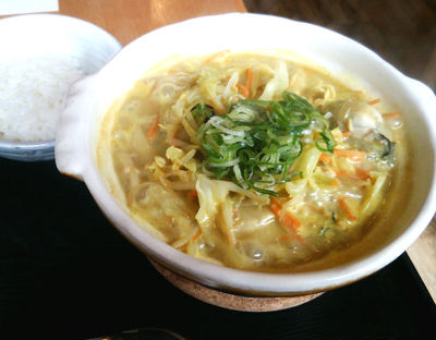 牡蠣煮込みカレーうどんとごはん