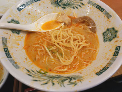 ピリ辛とんこつネギラーメン 残り少し