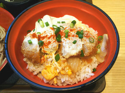 スパイシーカツ丼