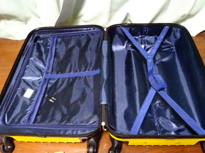 スーツケース 中身