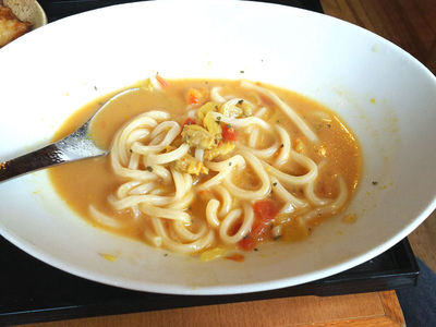 シーフードカレーうどん 残り半分