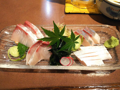 カンパチの刺し身