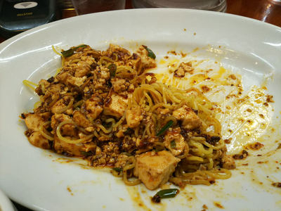 麻婆焼きそば 残り半分