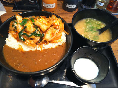 すたみな豚キムチカレーと豚汁