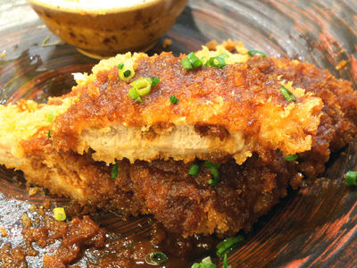 八丁味噌ダレヒレかつ 断面