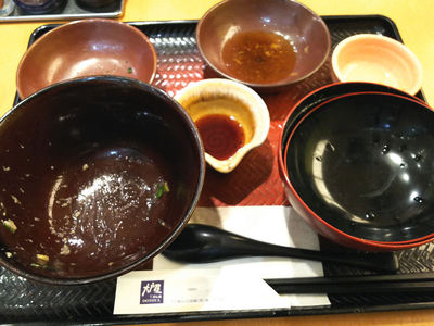 いわとろ丼とたっぷり野菜の麦みそ汁 完食