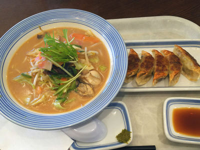 かきみそちゃんぽんと餃子