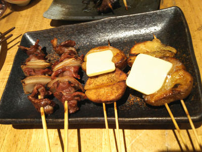 砂肝串とベーコンバター串