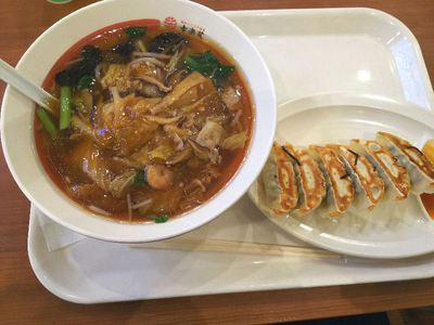 五目旨煮ラーメン 餃子セット