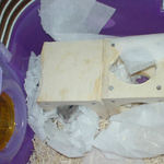 顔だけ出してるコーキ