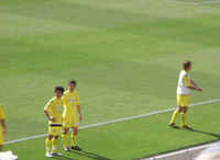 試合終了後に挨拶をする選手たち