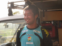 テキサスでベーコンを焼く茶野さん