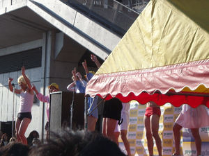 チームFのパフォーマンス