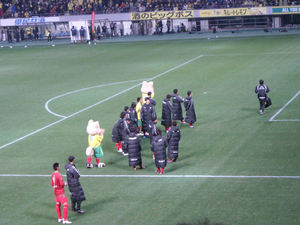 デングリ前。藤田待ち。