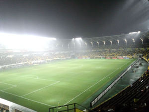 雨に煙るフクアリ