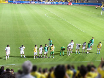 メインスタンドに挨拶にきたジェフの選手たち