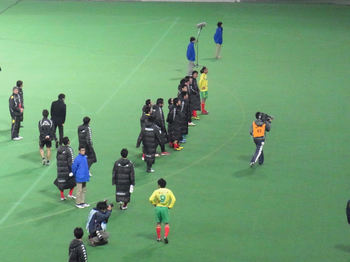 ゴール裏で挨拶をするジェフの選手たち