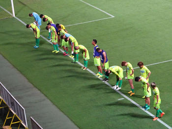 試合終了後の選手たち