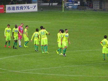 試合終了後の選手たち